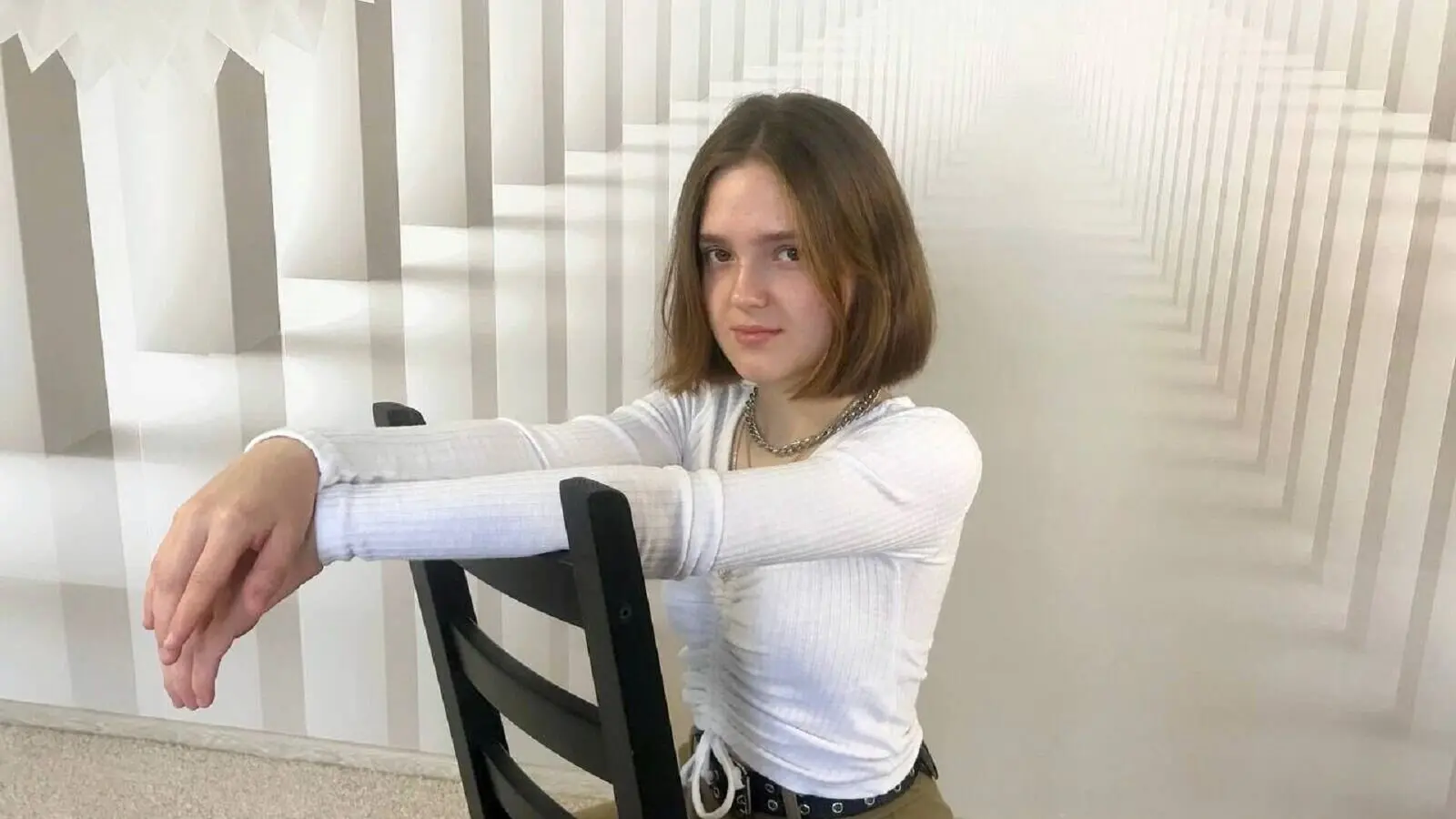Enter IrenaLewis VIP Show