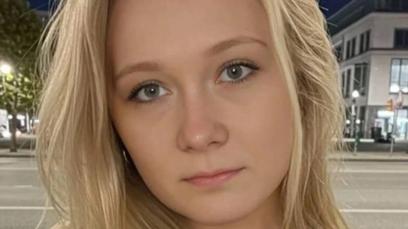 Enter KaraRich VIP Show