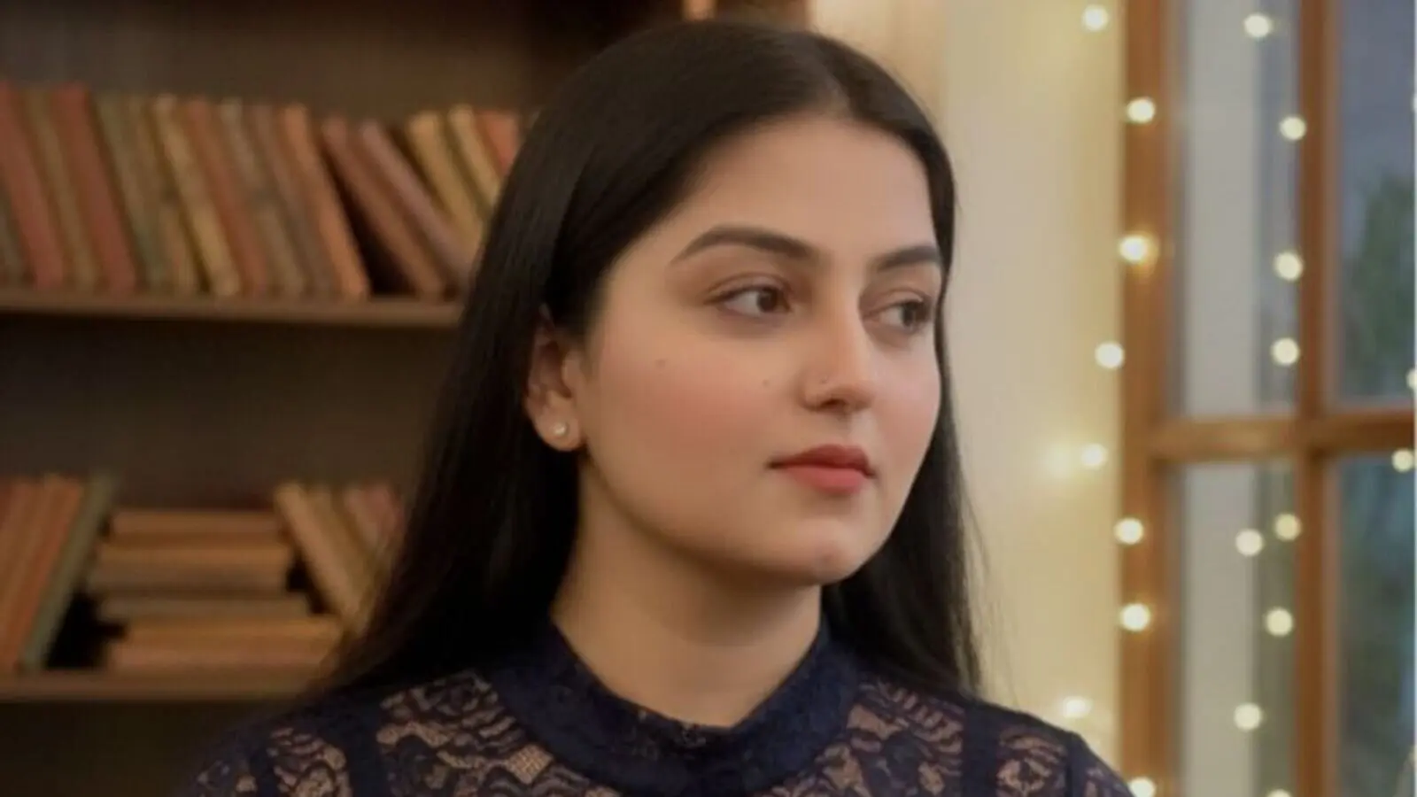 Enter KiaraWilliam VIP Show