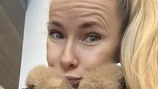 Enter MoniqueWhite VIP Show