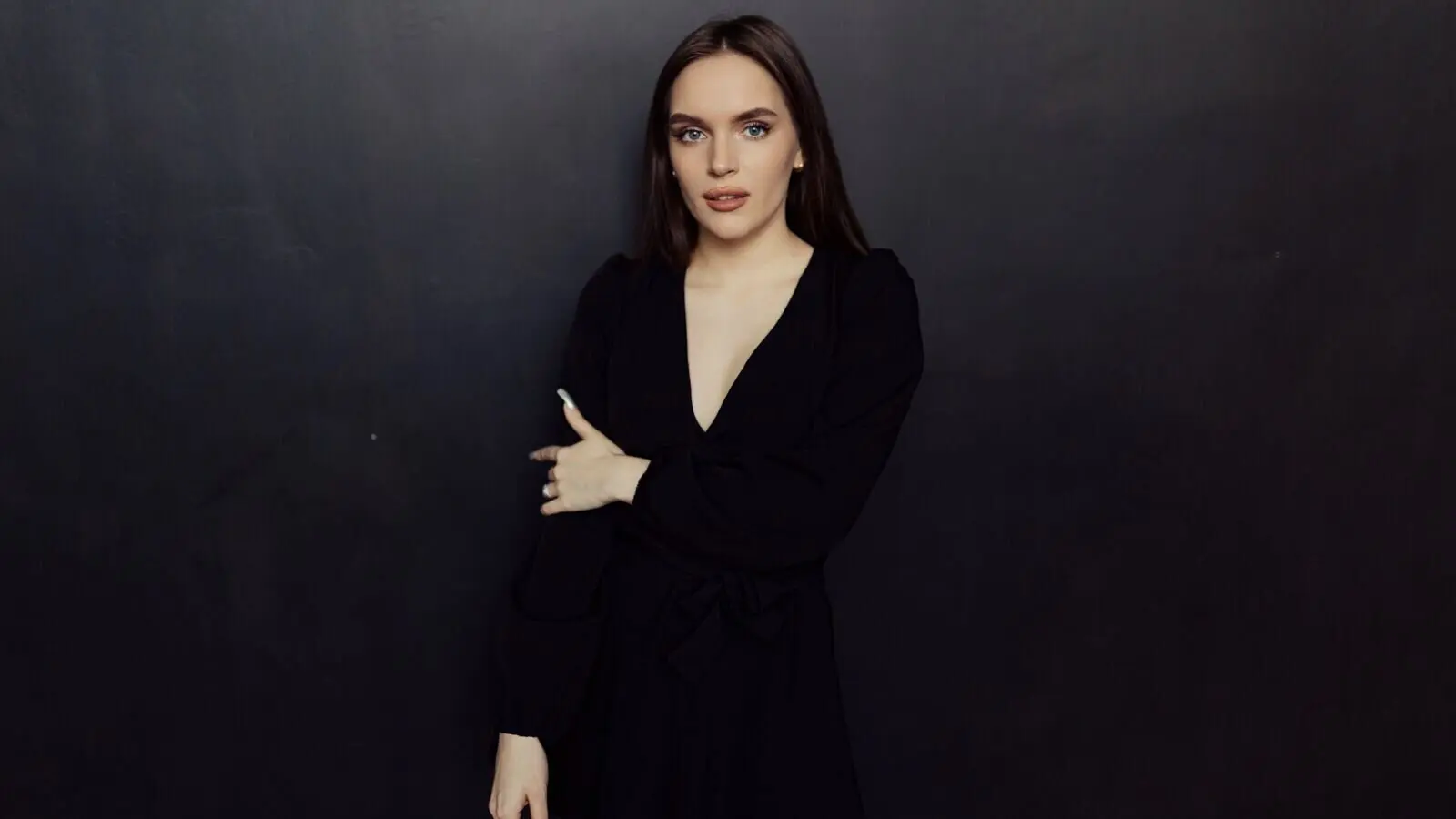 Enter ReneRose VIP Show