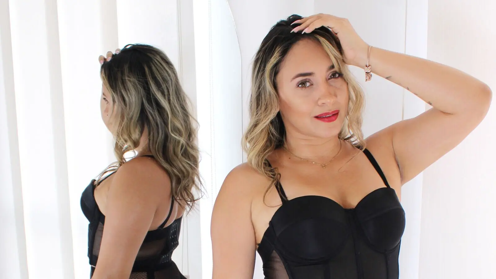 Enter ValerinBlack VIP Show