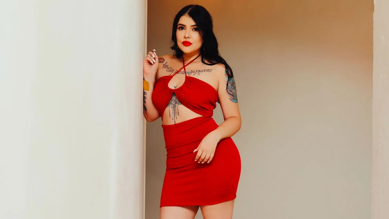 Enter YetzaMont VIP Show