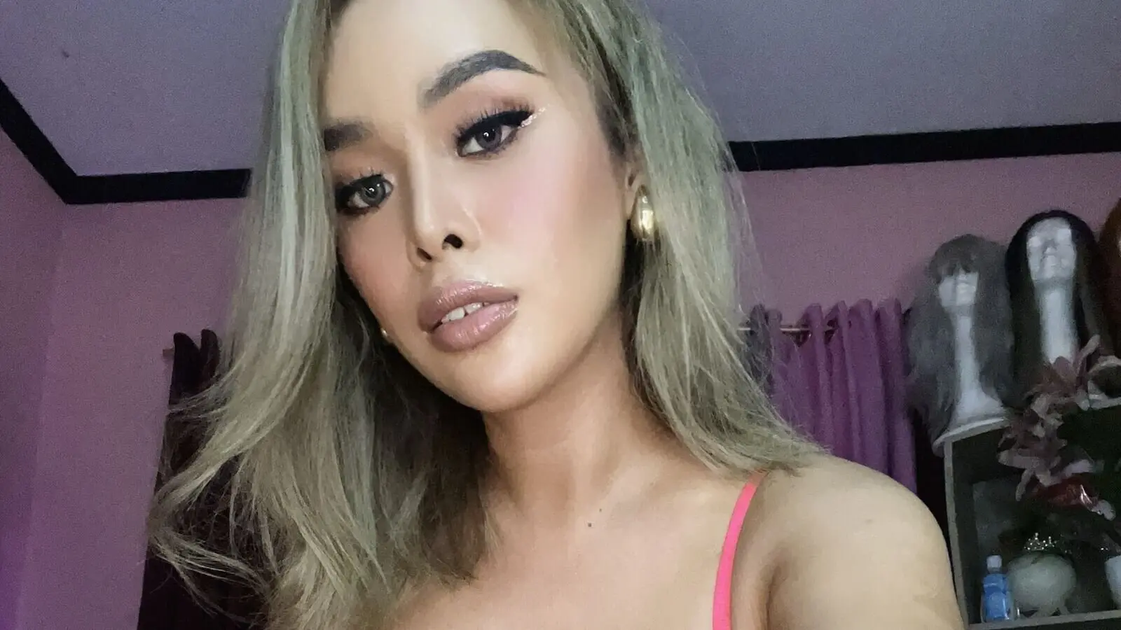 Enter CelineHarris VIP Show